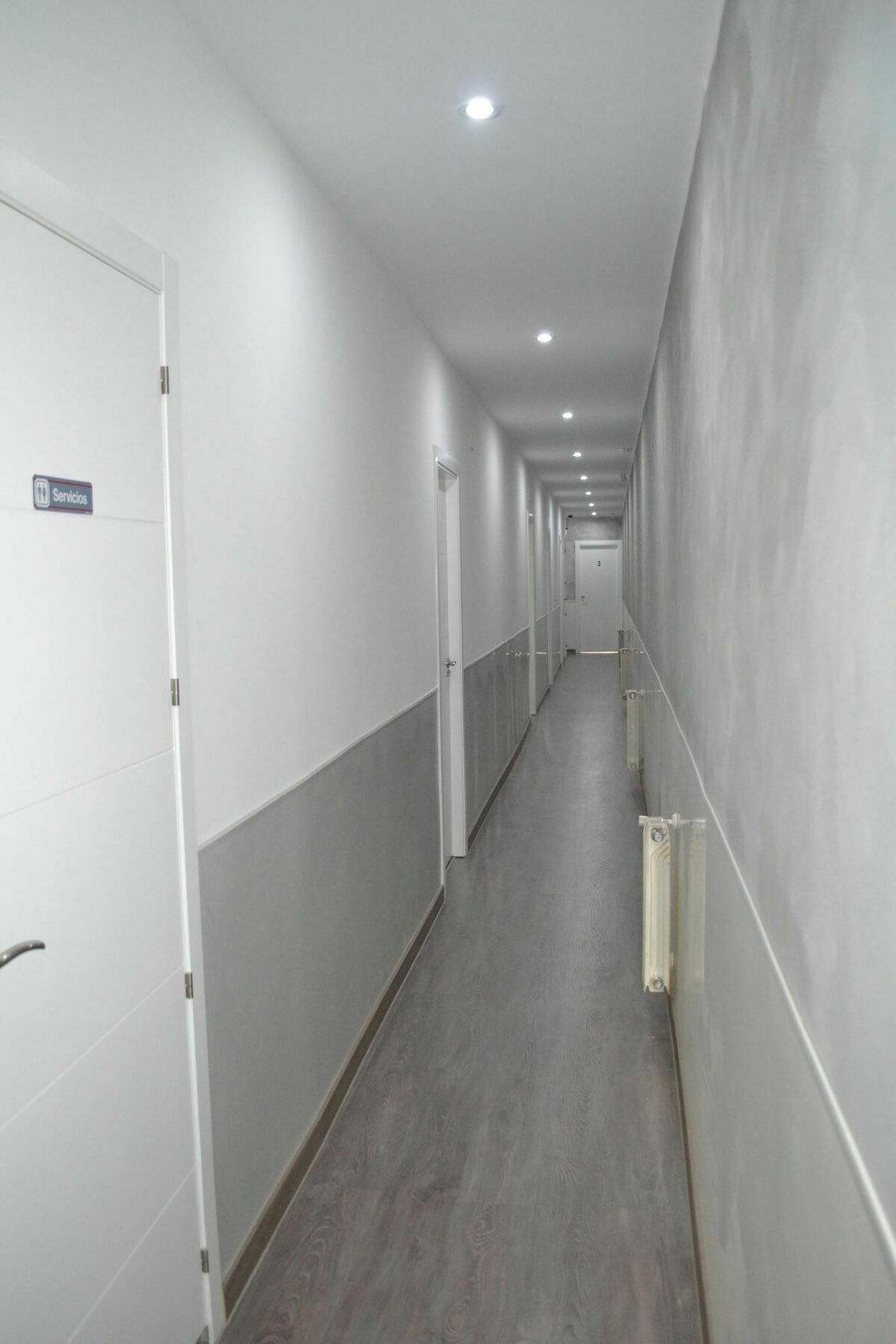 Hostal Meyra Madrid Exterior photo